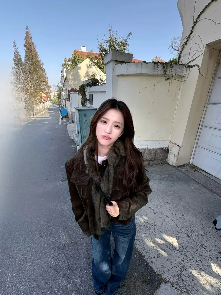 

FEMPILOT Vintage Rustic Detachable Fur Collar Jaet Thi Corduroy Brown een Color Outerwear Women's Commute Sle Stan...