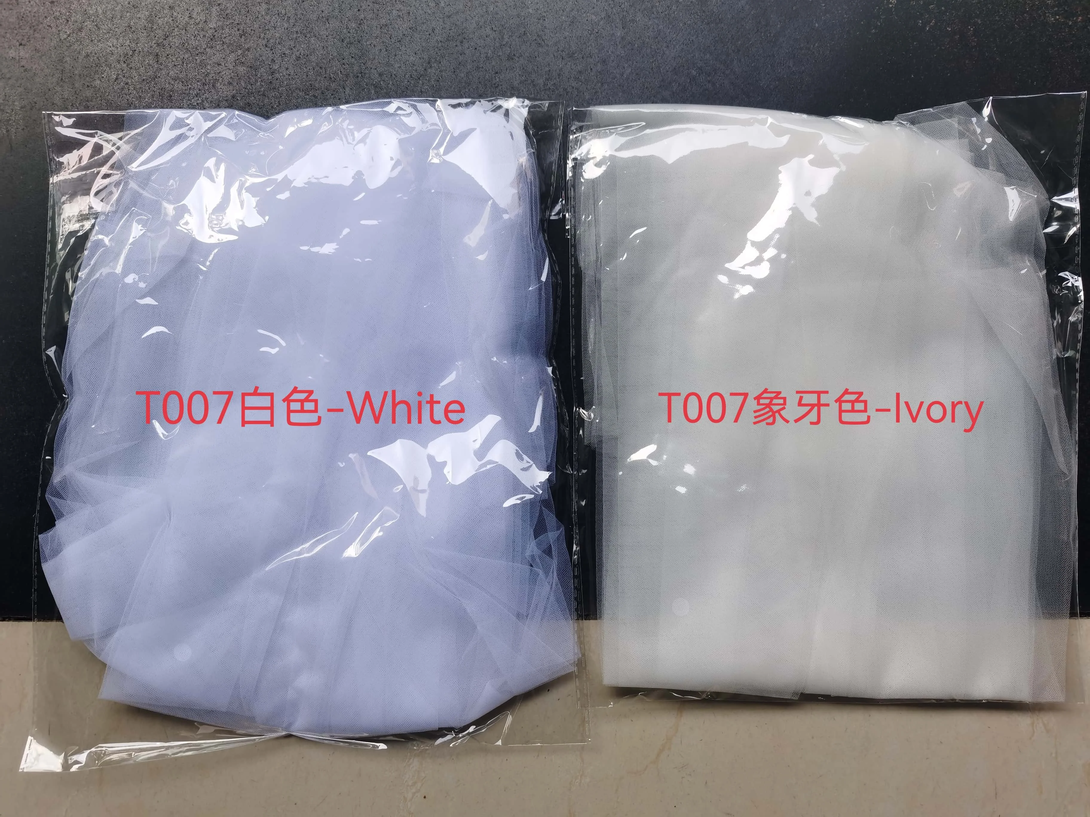 Modern 1 Tier Elbow Length Tulle Bridal Shower 60cm-80cm Ivory White Metal Comb Wedding Veil