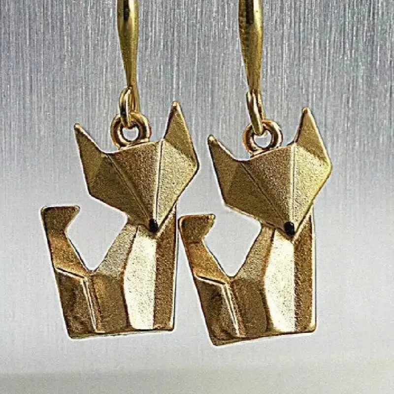 Creative Golden Fox Earrings for Women Fashion Gold Color Folding Fox Animal Pendant Dangle Earrings Jewelry Aretes De Plastico
