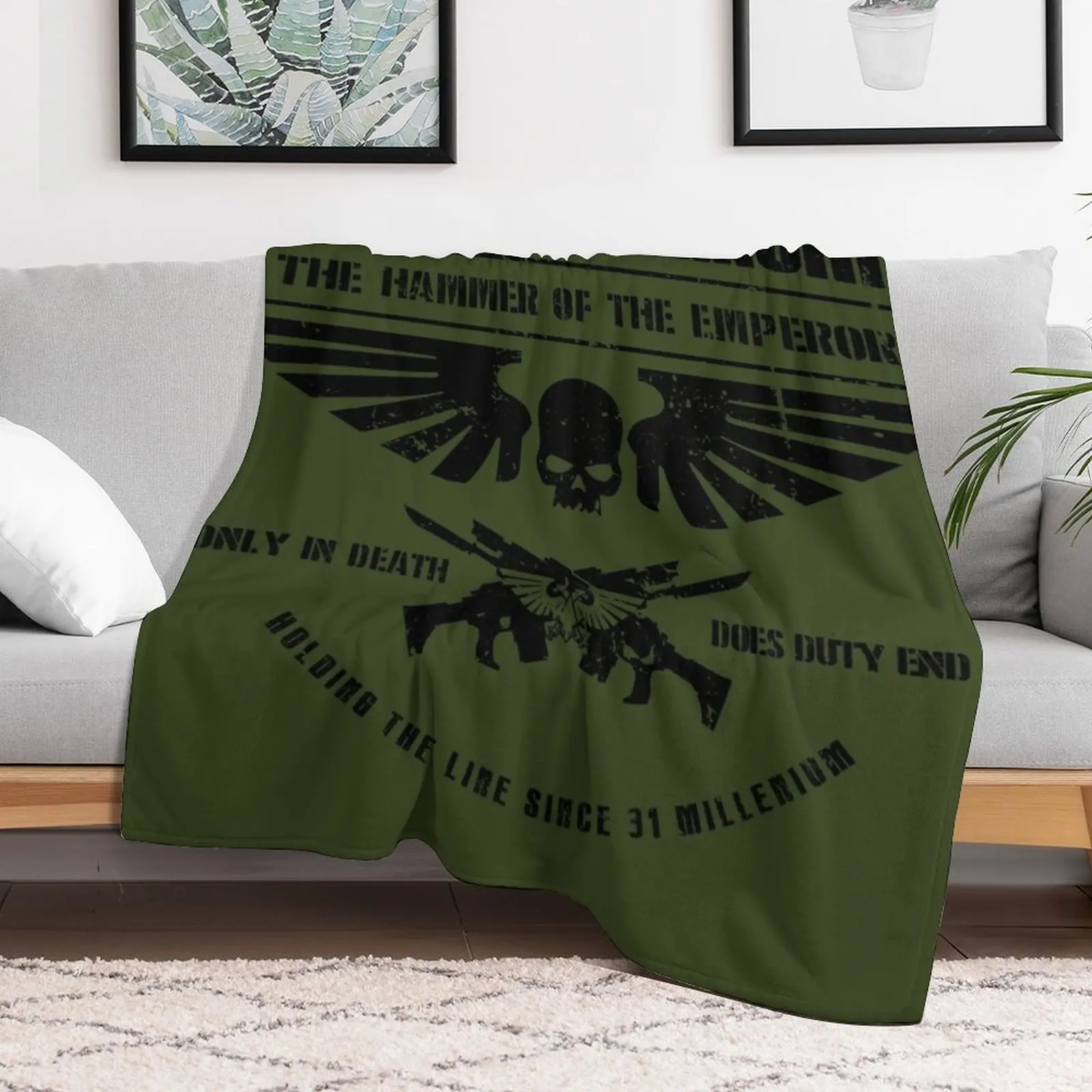 Hammer of the Emperor - Astra Militarum Imperial Guard Black Throw Blanket for sofa Furrys Picnic Blankets