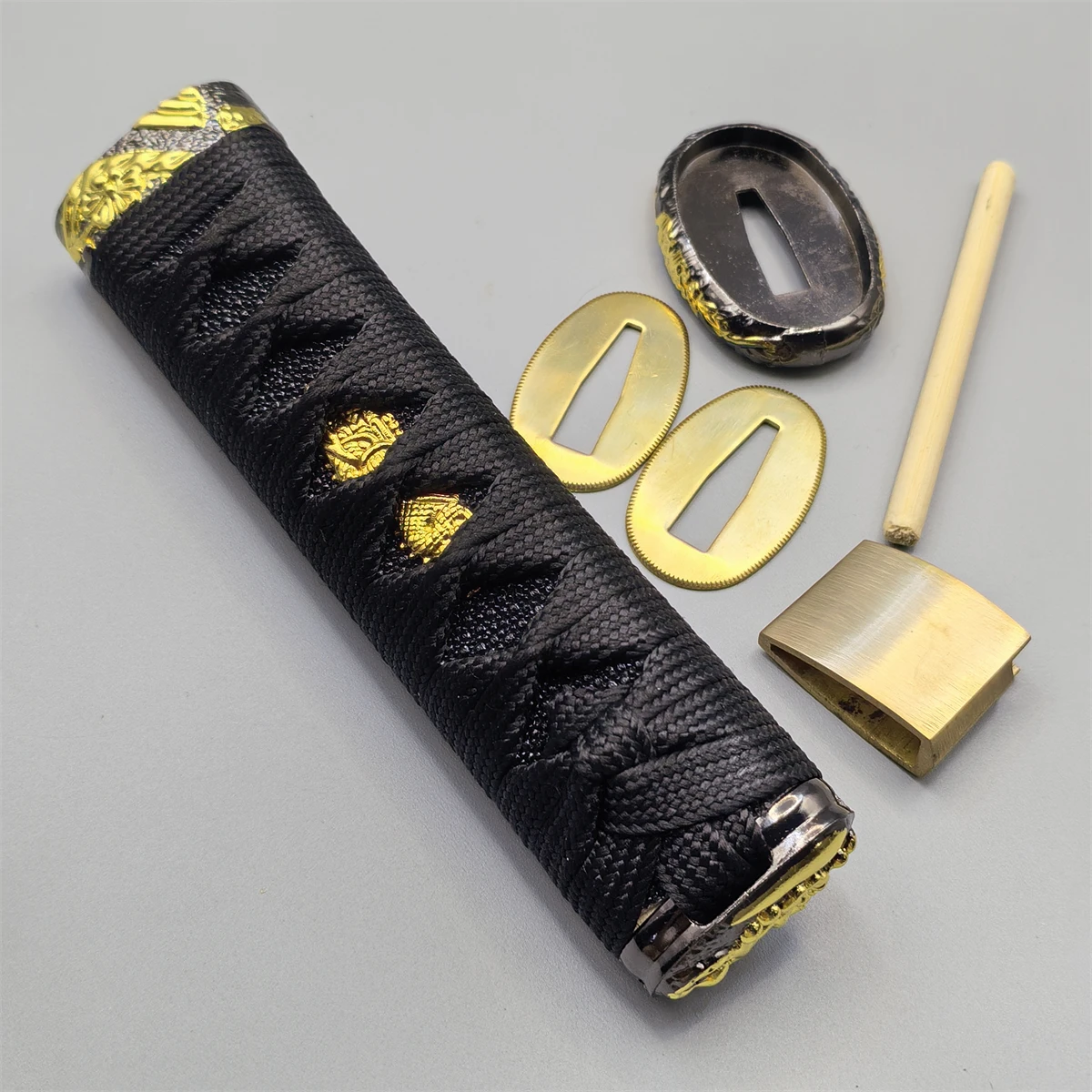 15cm Black Tsuka Handle For Japanese Wakizashi Tanto Katana Sword Fittings Set Alloy Tsuba+Menuki+Fuchi+Kashira Brass Habaki Sep