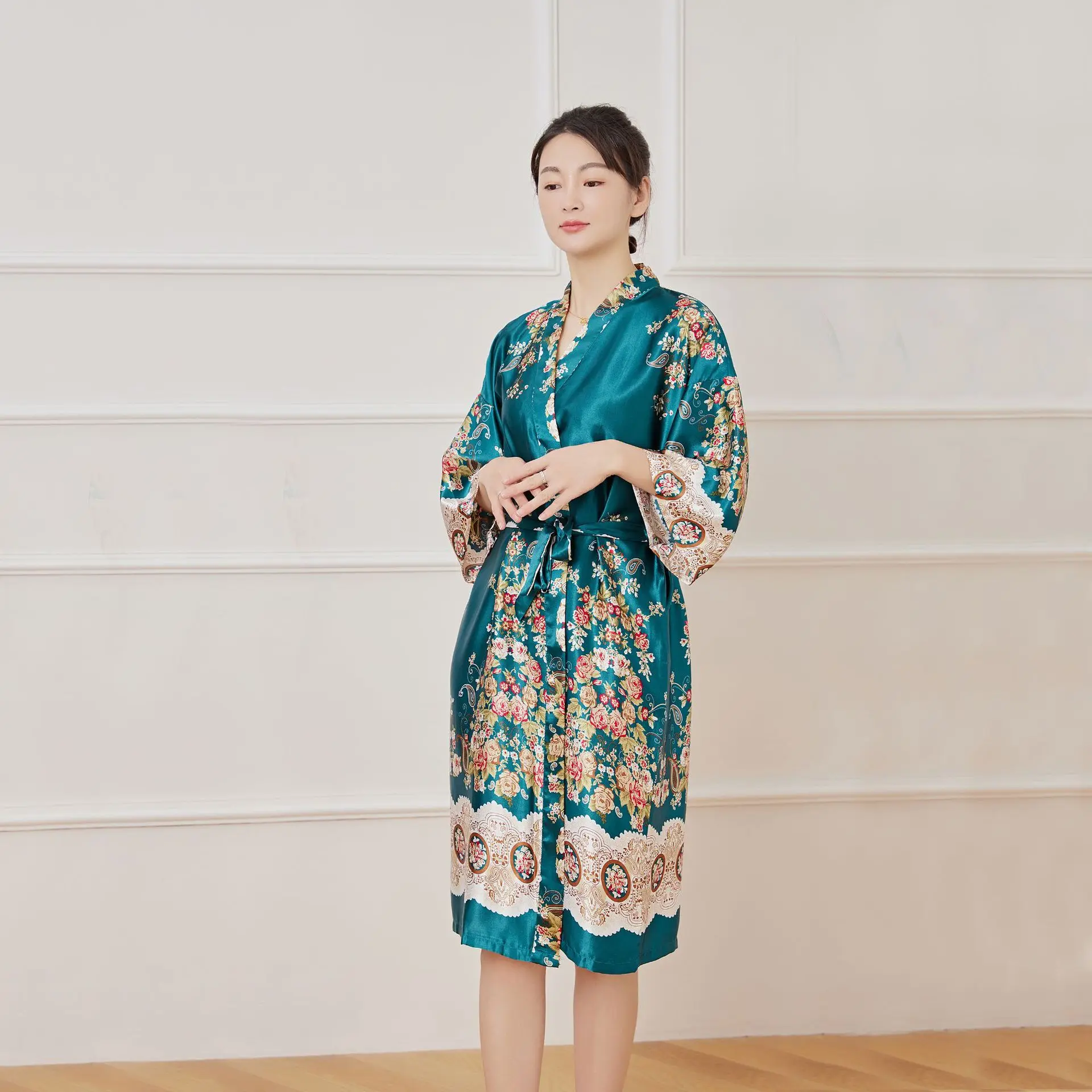 New Arrival Kimono Robe Women\'s Silky Satin Bathrobe Flower Printed Kaftan Robe Gown With Belt Female Japanese Yukata