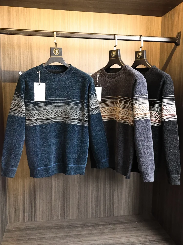 

Retro Velvet Texture Men's Knitted Sweater round Ne Thiened Faionable Autumn Winter Color Blo Embroidery Soft Loose Fit