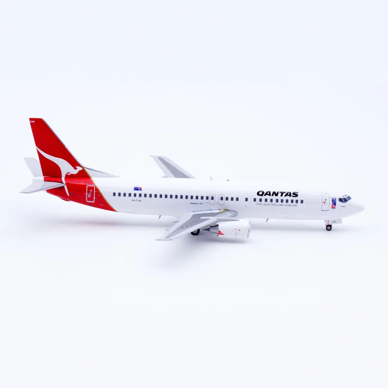 XX20392 Alloy Collectible Plane Gift JC Wings 1:200 Qantas Airlines Boeing B737-400 Diecast Aircraft Jet Model VH-TJW With Stand