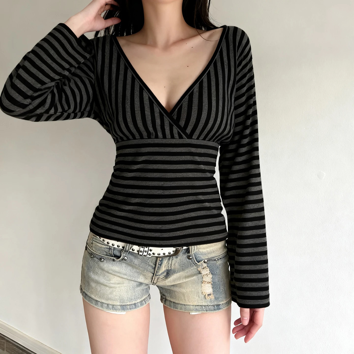 

Casual Basic Striped T-Shirt Sexy Slim Deep V-Neck Long Flare Sleeve Tees Women 2026 Autumn Spring Fashion Streetwear Ladies