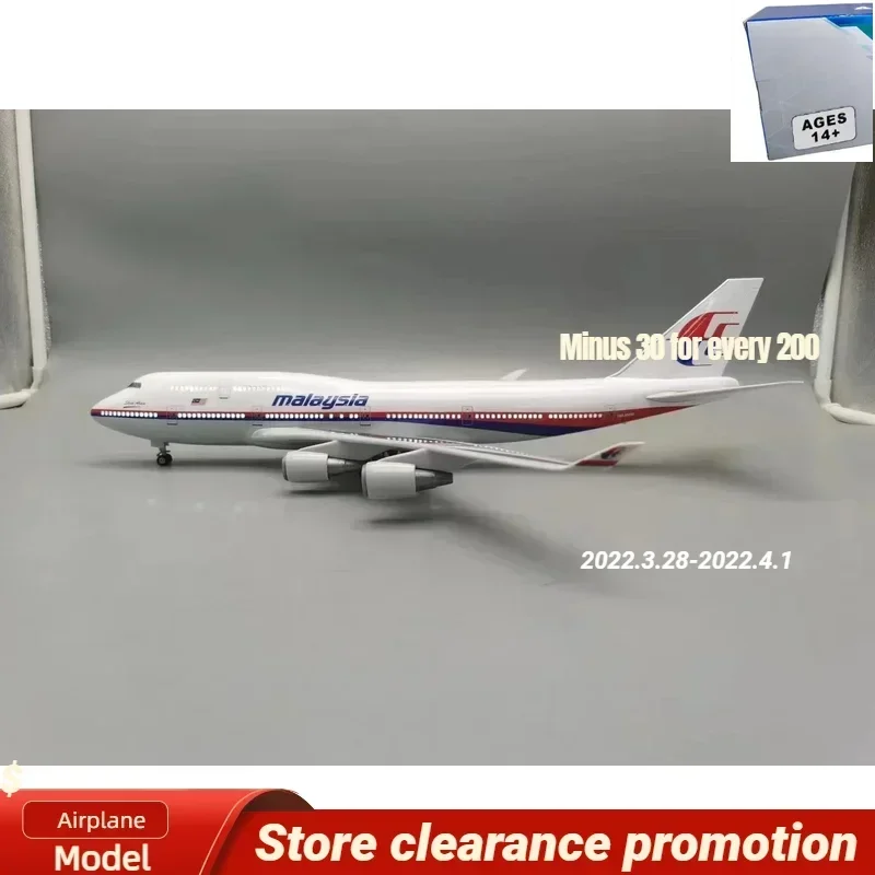 

47CM 1/157 Scale Aircraft 747 B747 Malaysian Airlines Model with Lights and Wheels Die-Cast Resin Aircraft Available Toys Gift