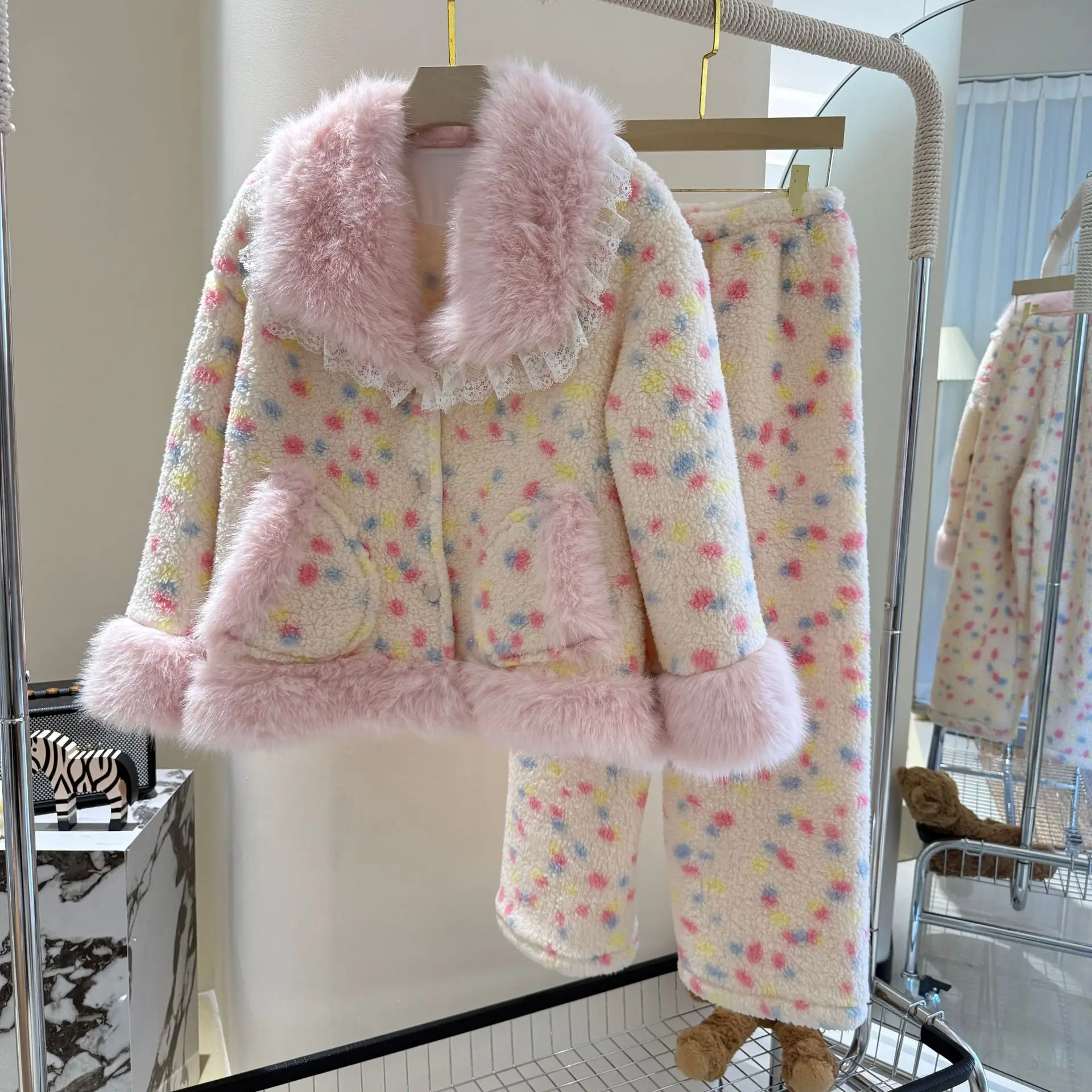 

Осенне-зимняя цветная бархатная пижама в горошек, женская утолщенная теплая студенческая домашняя одежда, фланелевой комплект, ночное белье