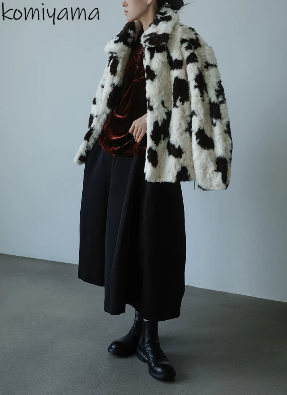 

Теплые плюшевые меховые Chaquetas Mujer, японская контрастная женская верхняя одежда 2025 года, куртка с воротником с лацканами, куртки с длинными рукавами, осенне-зимние пальто