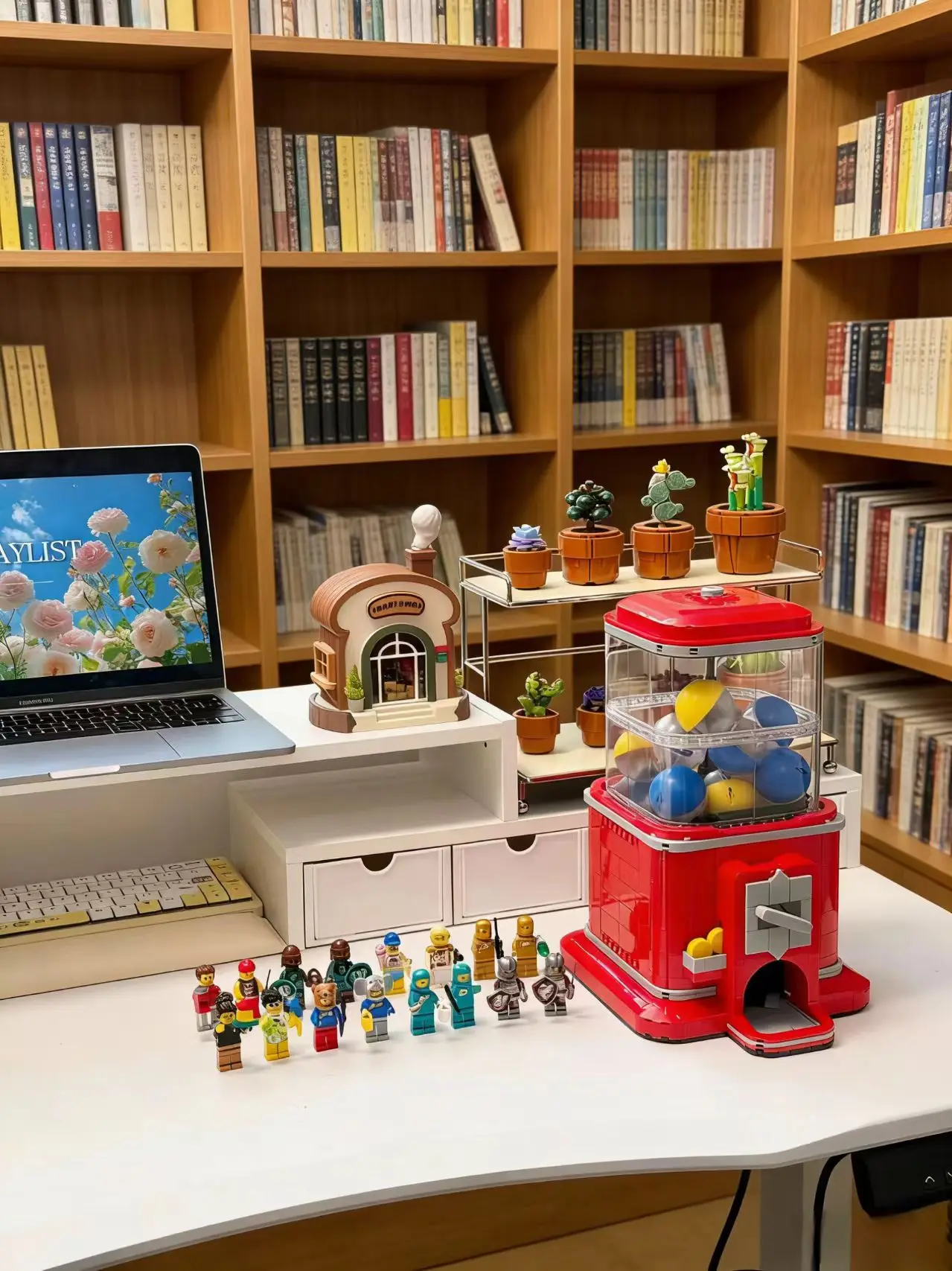 

21358 Конструктор «Автомат Gacha» 1343 детали, набор для сборки торгового автомата, технический конструктор, подарки на день рождения, развивающая игрушка для детей