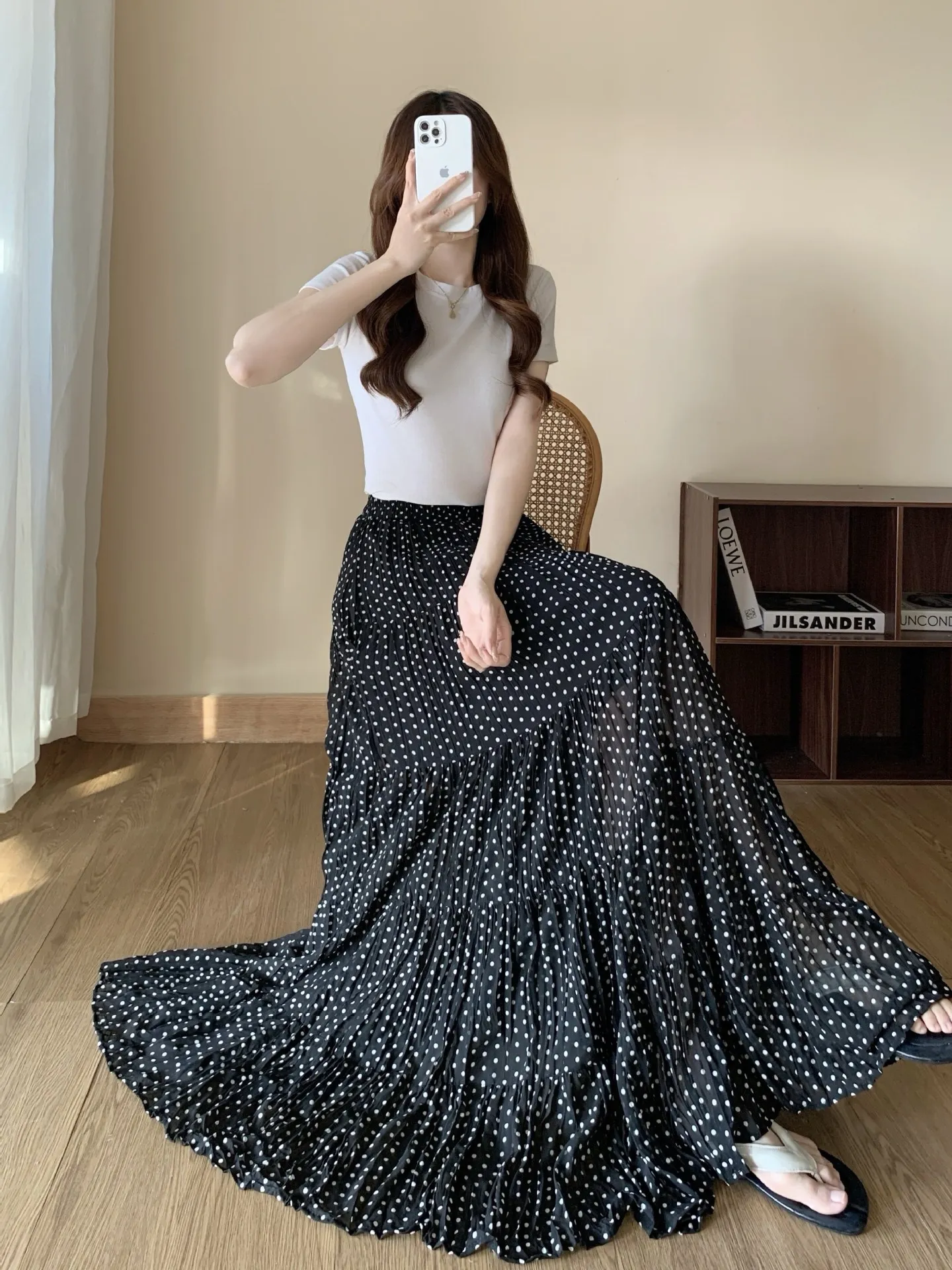 Vintage Black White Polka Dot Crinkled Tiered Maxi Skirt Women Elastic Waist Flowy Pleated Skirt Summer Casual Vacation Bottom