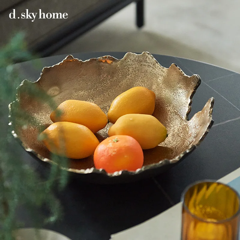 Imported gold and silver museum wind and ink feeling flat flower ware fruit plate home living room ornament