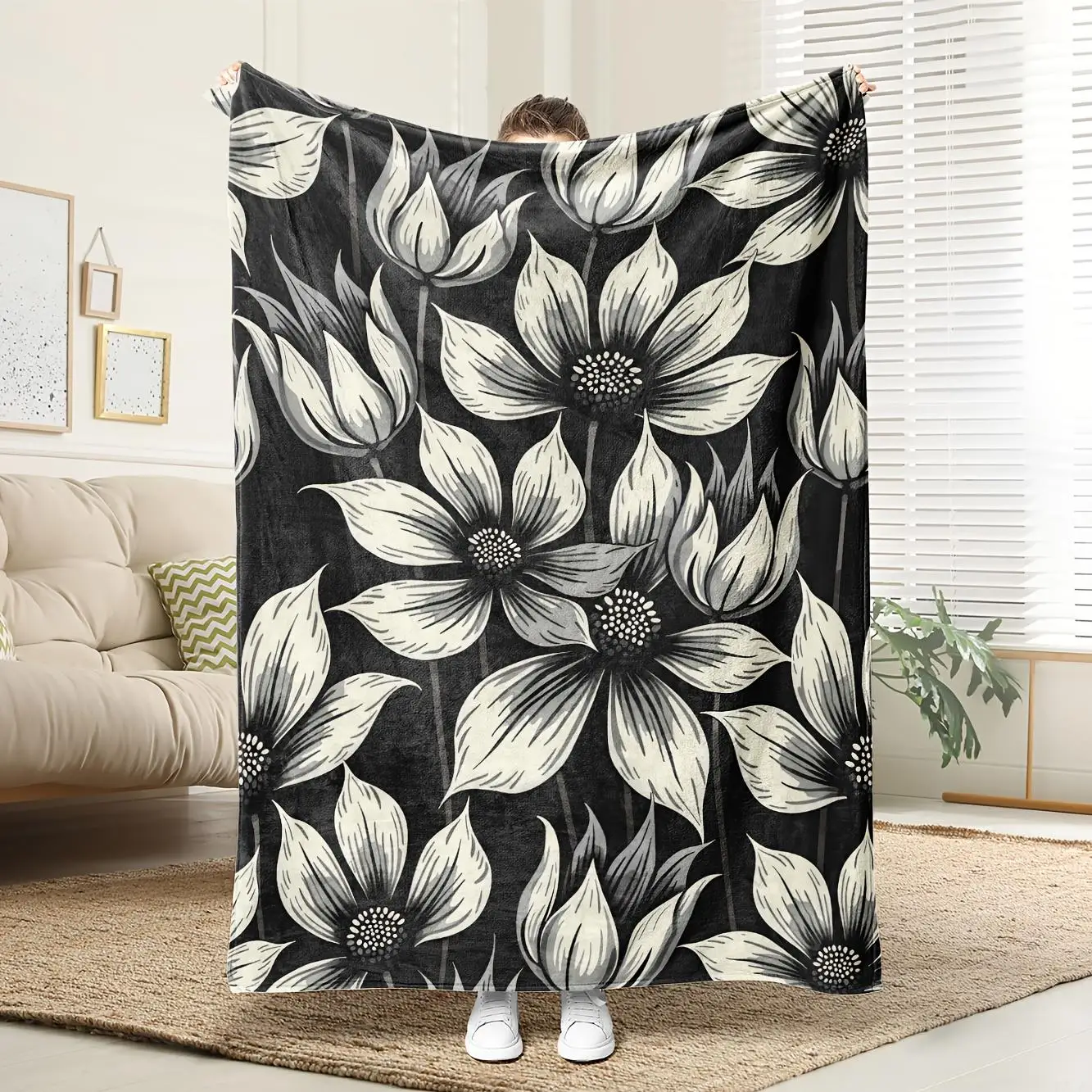 1pc Black and white lily floral pattern blanket, polyester fabric, machine washable, suitable for bedroom and living room.