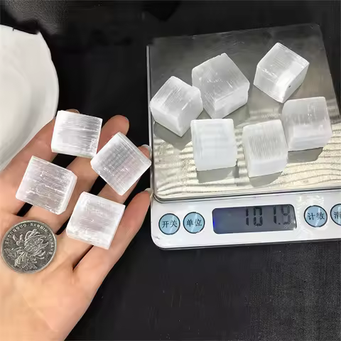 1/3Pcs Natural White Selenite Cube Crystals Tumbled Stones Reiki Healing Hand Carved Mineral Specimen Display Decoration