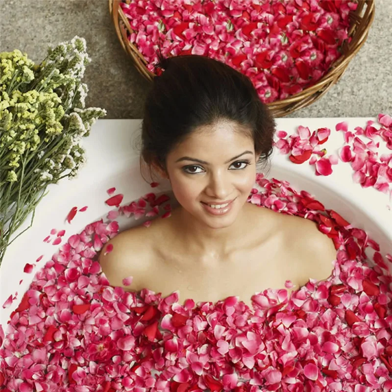 1 confezione di petali di rosa essiccati bagno di fiori naturali Spa doccia sbiancante petalo di fiori di rosa secchi per alleviare il massaggiatore per il corpo profumato