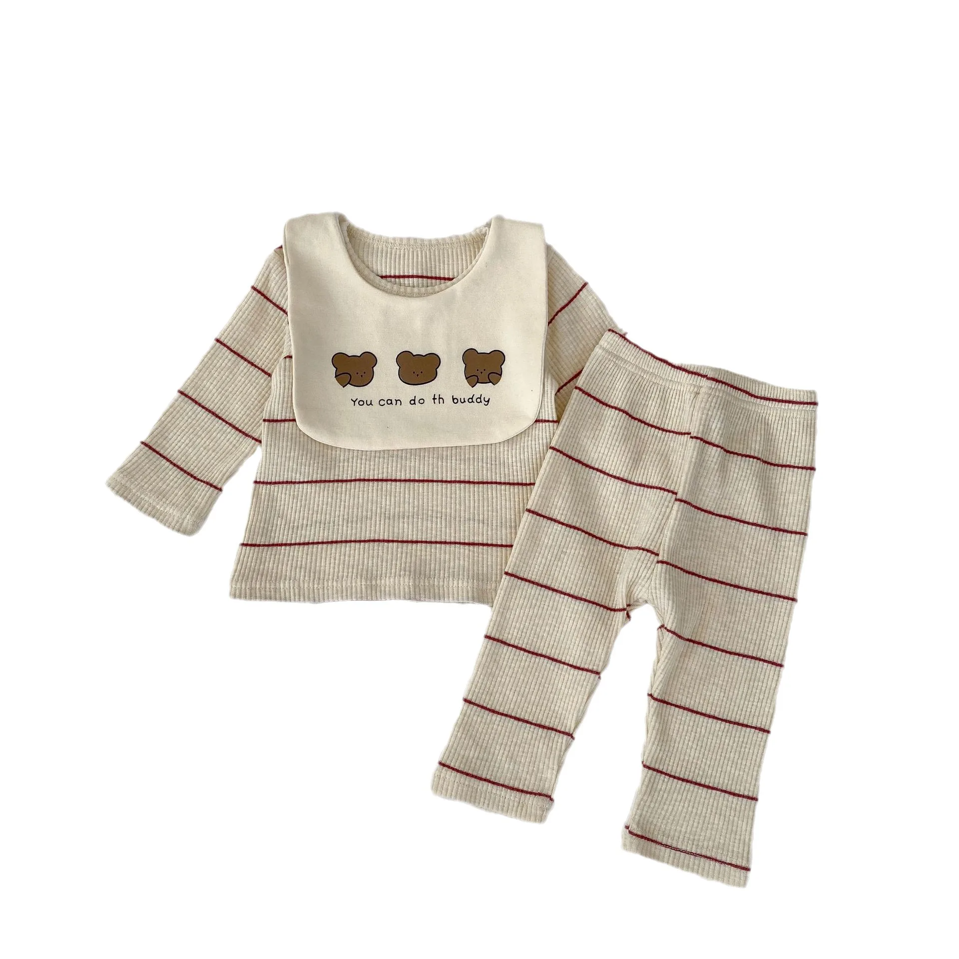 Conjunto de pijama a rayas para bebé, traje de tres piezas con Top, pantalón y toalla de Saliva de oso desmontable, 66-2024, novedad de otoño, 100