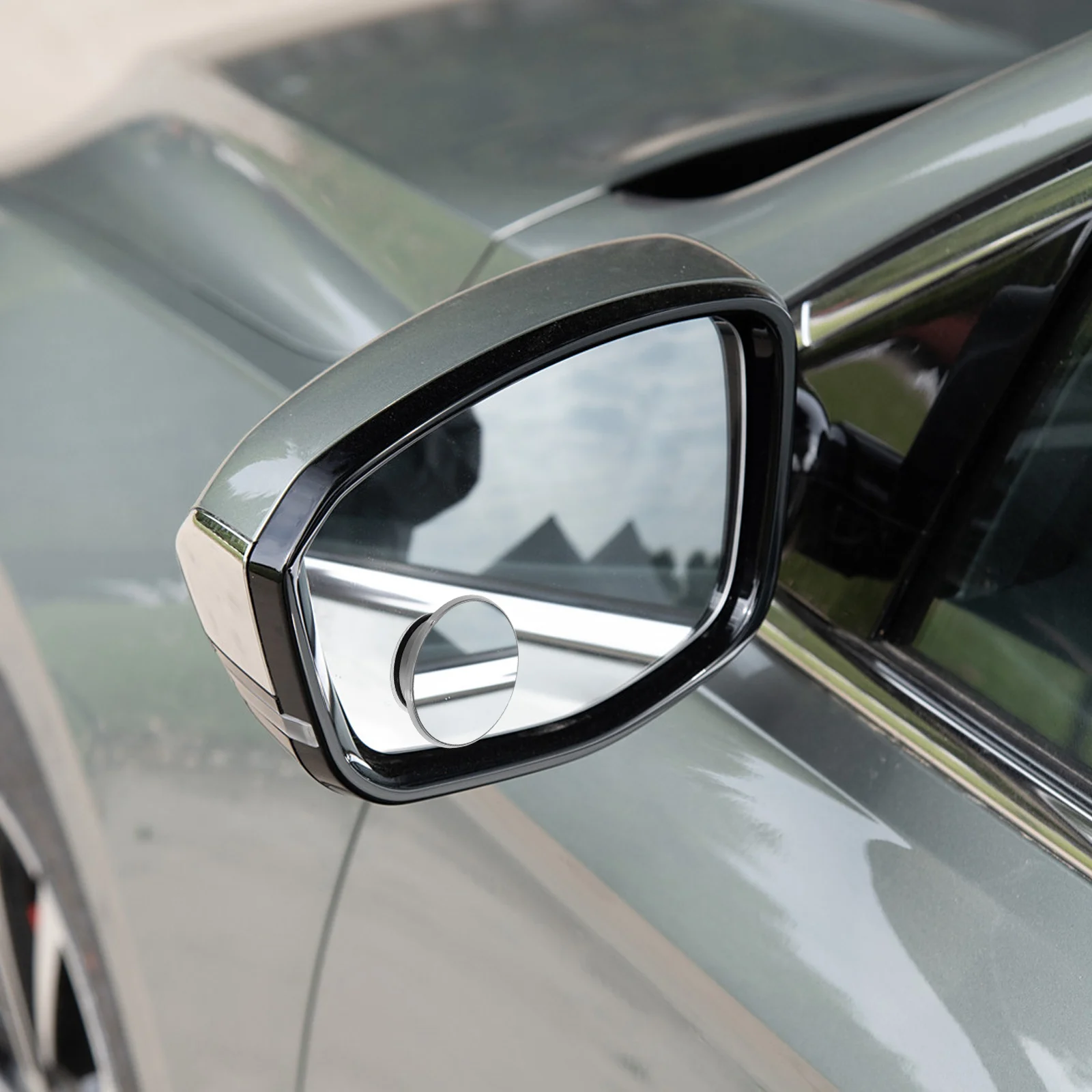 

2Pcs Blind Spot Mirrors Suction Cup Small Round Car Wide Angle Adjustable Rear View Mirror for Car Trucks Suvs Safety