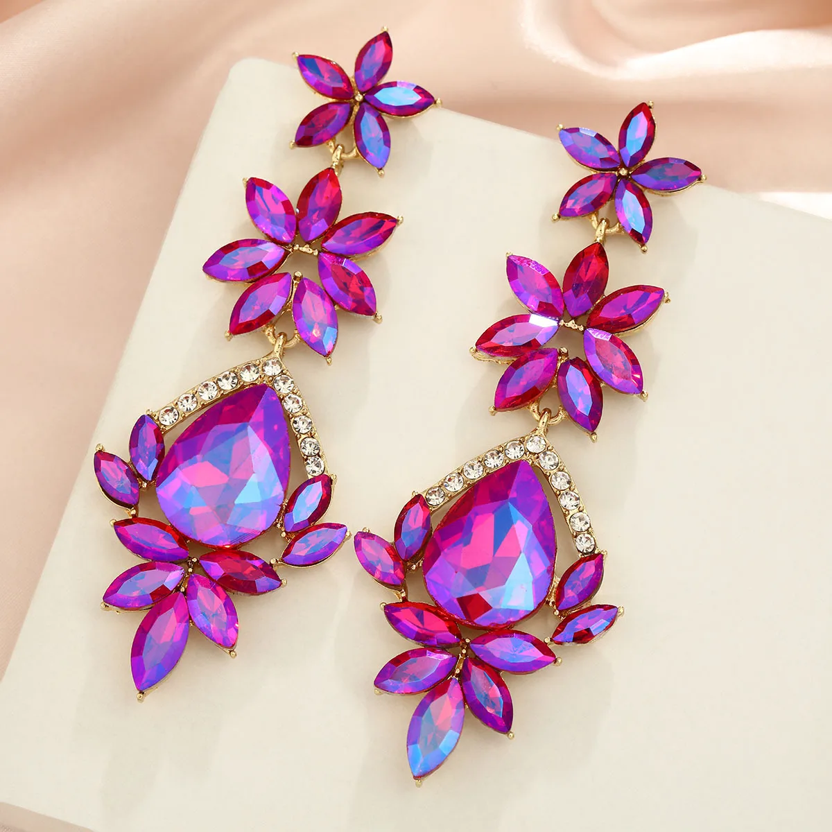 Fashion ins feng shui diamond earrings, high-end super flash diamond-set earrings, high-end light luxury atmospheric exaggerated