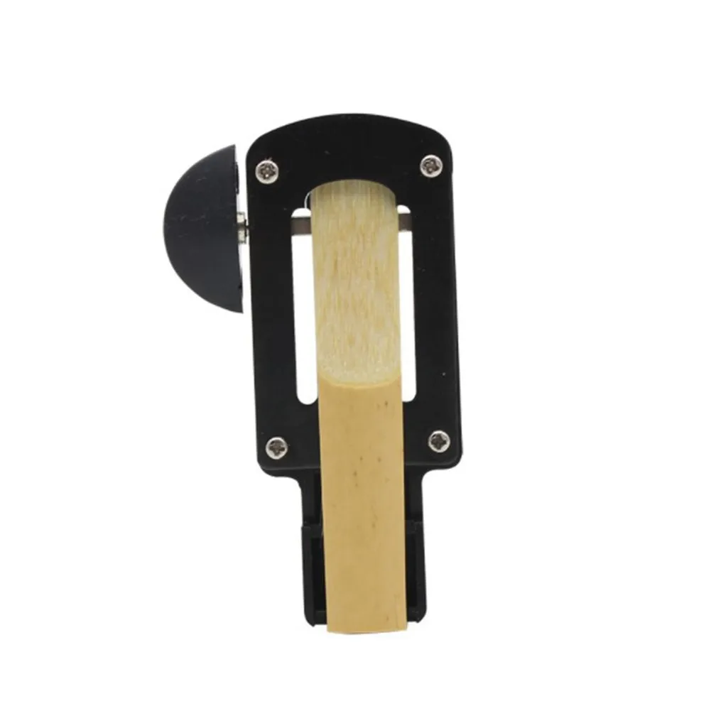 Reliable Saxophone Reed Trimmer, Rotary Knob ensures Easy Cutting, Suitable for Saxophone and Clarinet Enthusiasts