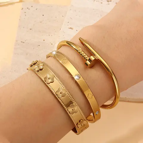 Bangle Stainless Gold 18K Plated Steel Bracelet 3pcs/1pc Fashion 18K Gold Plated Stainless Steel Nail Bracelet for Women Luxury Cubic Zirconia Bangle Daily Wear Jewelry