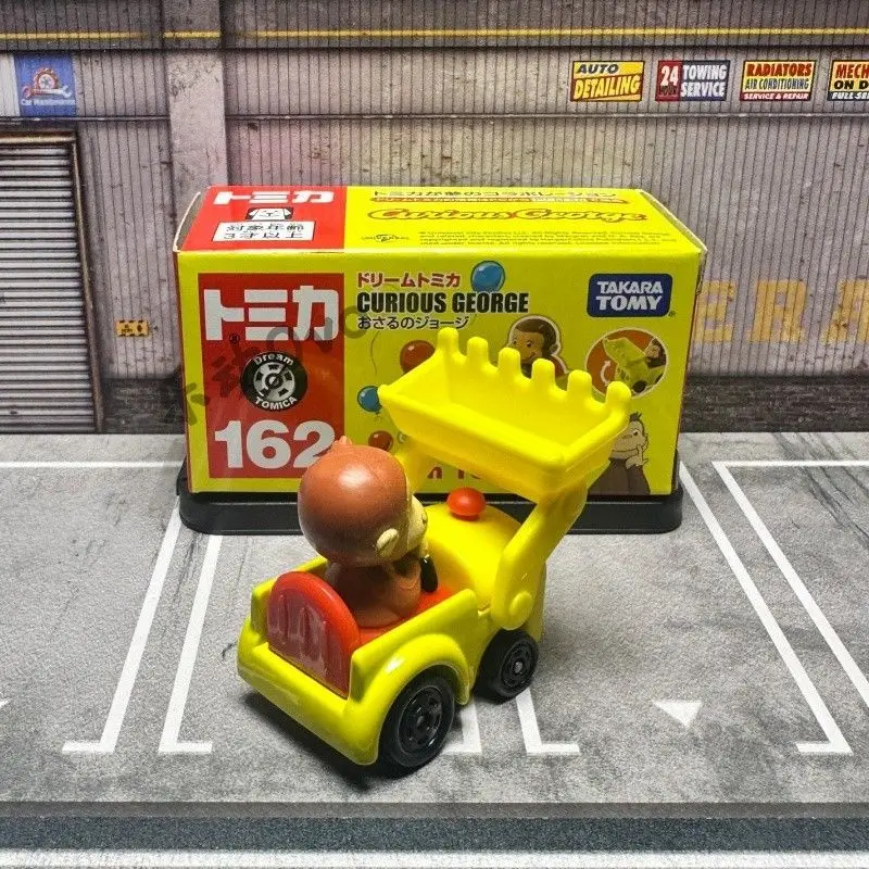 Dream Tomica Takara Tomy No.162 SP Curious George Excavator Bus Diecast Alloy Mini Car Model, Kids Collectible Metal Toy Gift