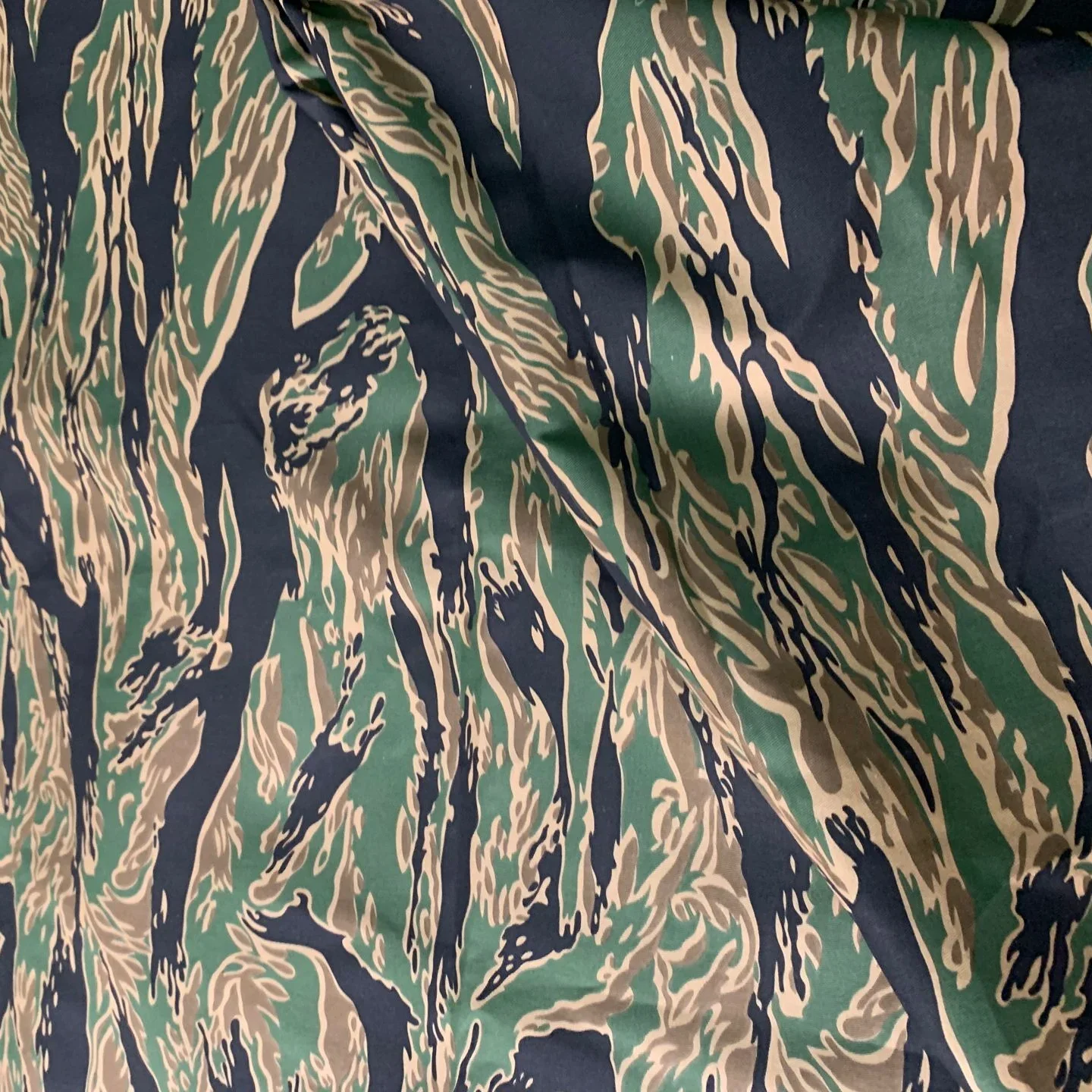 Hunting Tactical Camo Cotton Fabric 1.5M Width Tiger Stripe Khaki Tiger Pattern Camouflage Cloth for Outdoor DIY Bag Suits