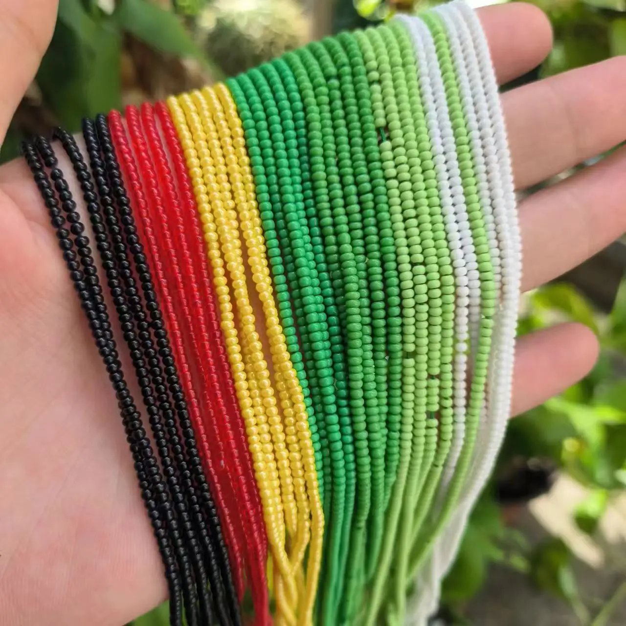 

1pcs/lot Natural Old Glass Mini Millet Beads Long Chain red green yellow black white colorful abacus bead jewelry Accessories