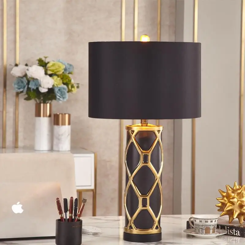 Imagem -02 - Moderno Criativo Branco Cerâmica Candeeiro de Mesa Home Living Room Desk Quarto Preto Controle Remoto Decorativo Cabeceira Table Lamp