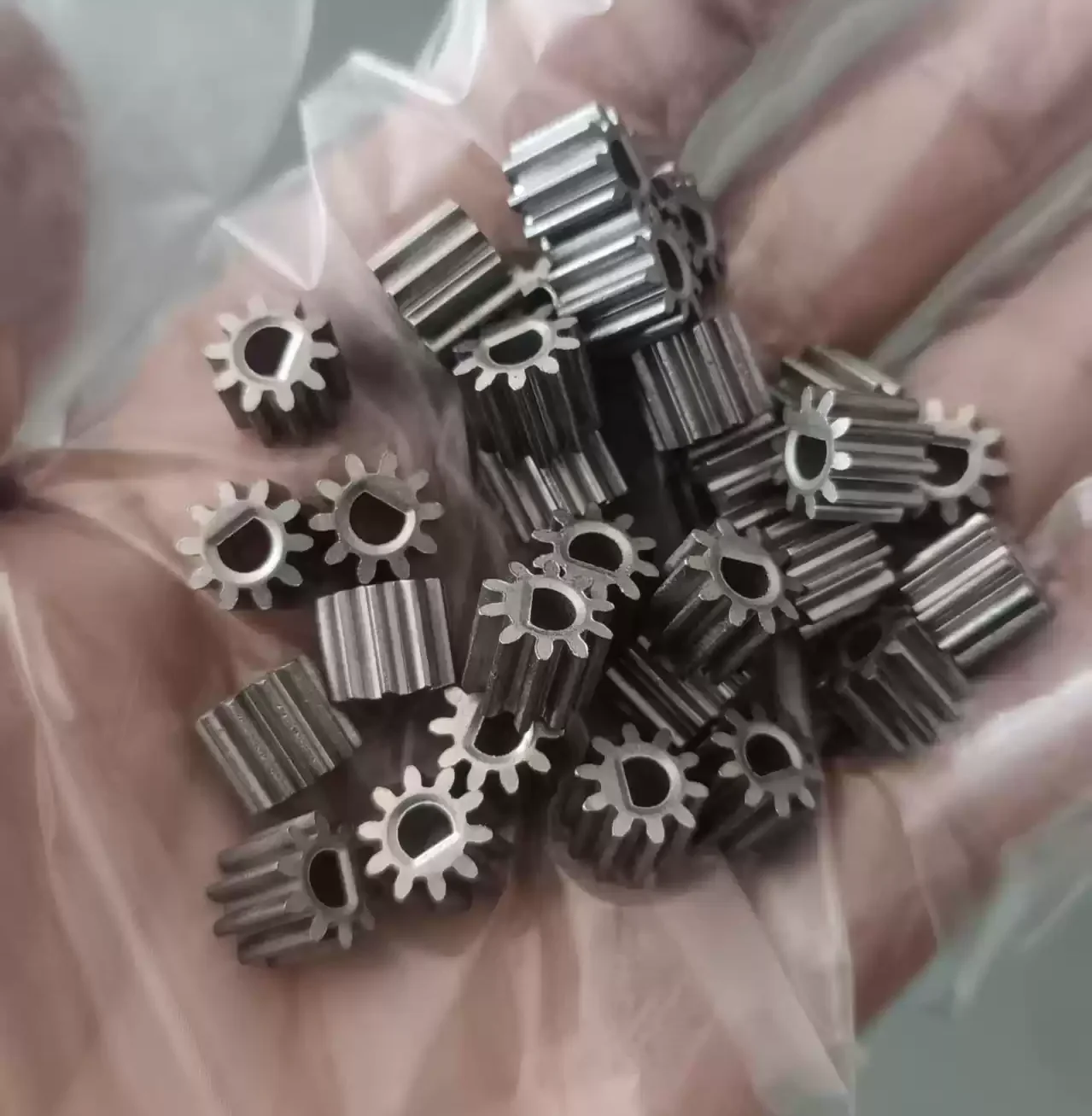5pcs  0.8 Module Powder Metallurgy Metal Gear 10 Teeth 3x3.9mm D Hole D Shaft Small Hardware Gear mechanical transmission