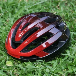 Male and Female Mountain Bikes Road Bikes Cycling Helmets with Keel Double Shell Edging Design Integrated Molding