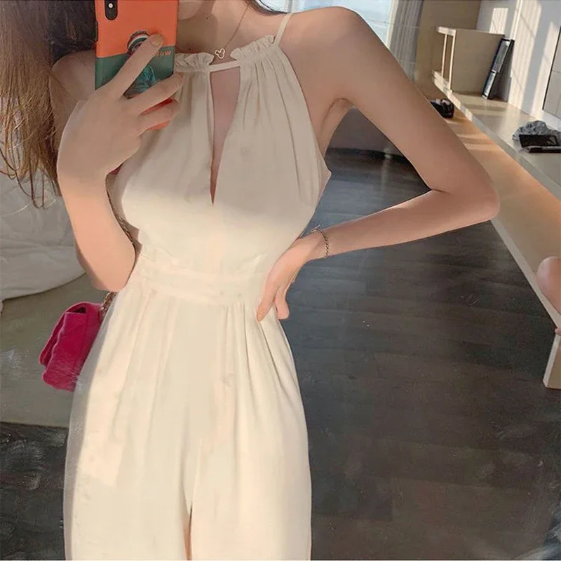 

2023 Women Jumpsuit Summer Sexy Halterneck Sleeveless White Jumpsuits High Streetwear Bodycon Wide Leg Romper