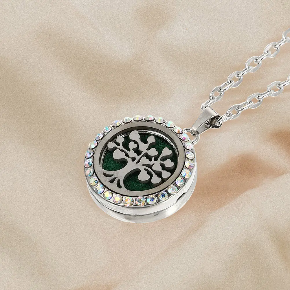 2Pcs Aromatherapy Necklace Retro Style Locket Design Portable Essential Oil Diffuser Pendant Diffuser Necklace