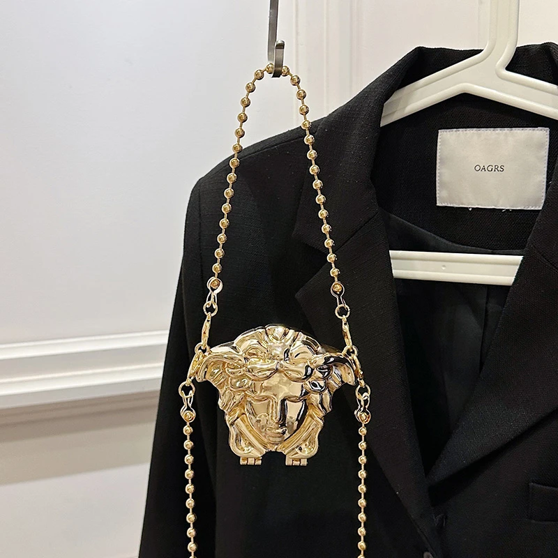 

New Luxury Minimalist Niche Chain Small Bag Elegant High End Shoulder Crossbody Bag Fashion for Women Daily Accessory