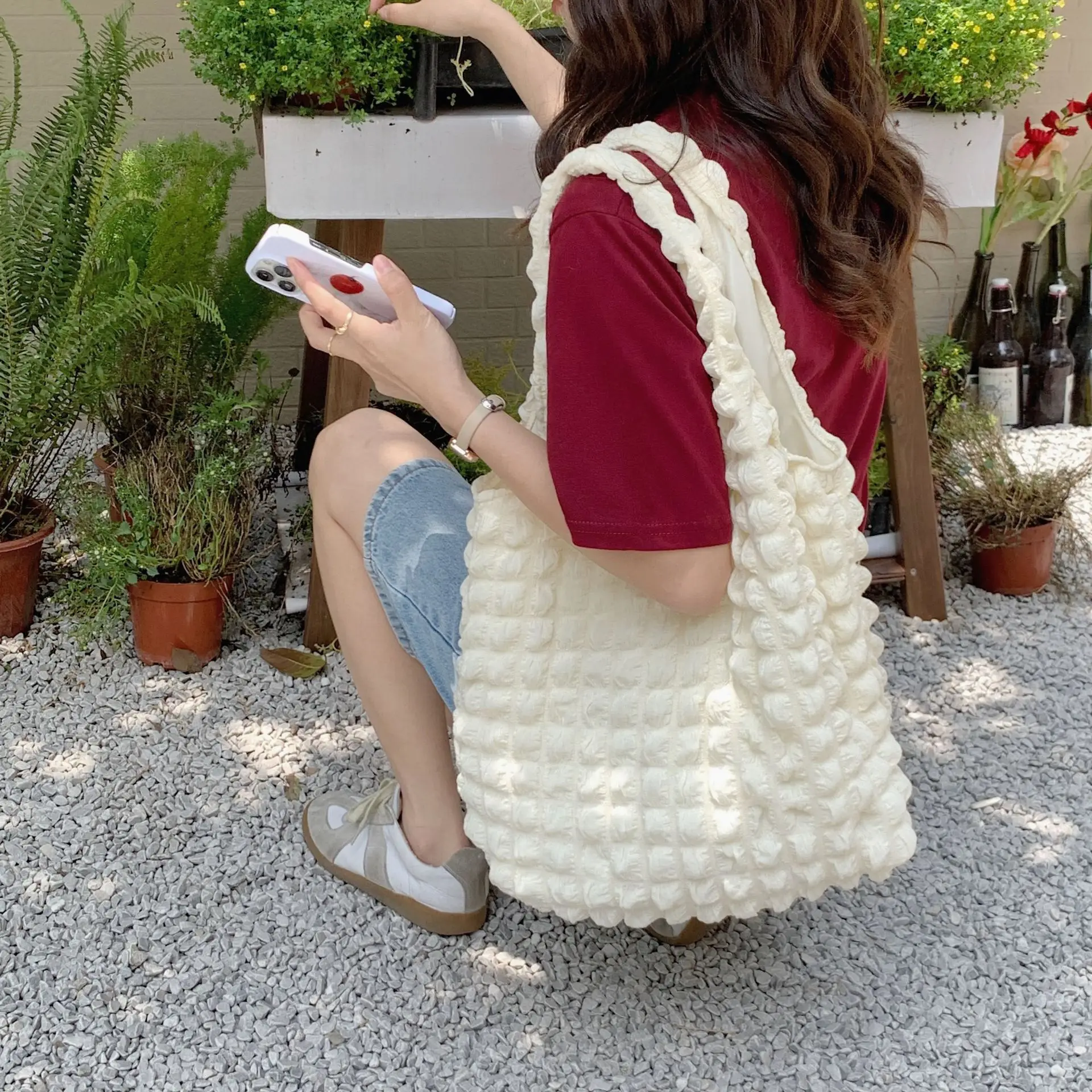 Women Shoulder Bag Pleated Bubbles Underarm Bag Large Capacity Female Tote Cute Shopping Bag Soft Fabric Bucket Bag New Fashion