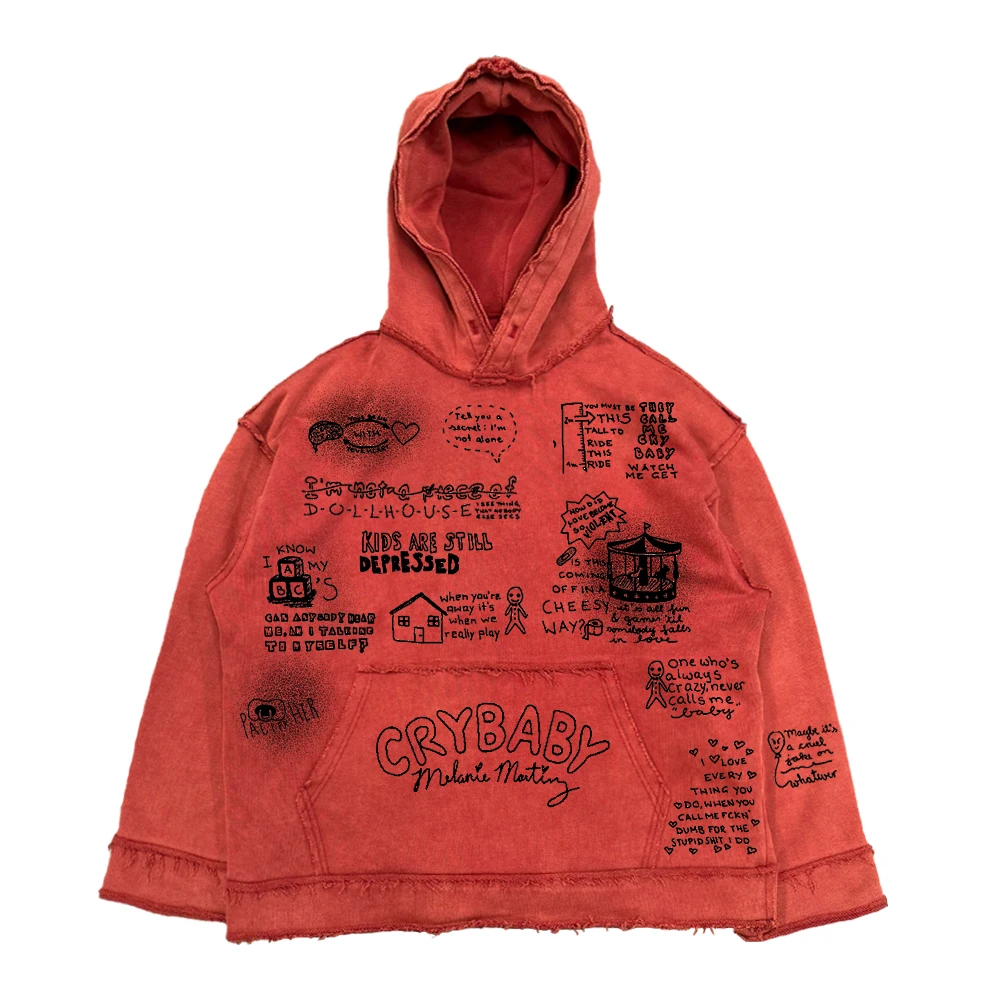 sweat-a-capuche-vintage-epais-rouge-brique-delave-avec-lettrage-effet-vieilli-aspect-haut-de-gamme-accessoire-foulard