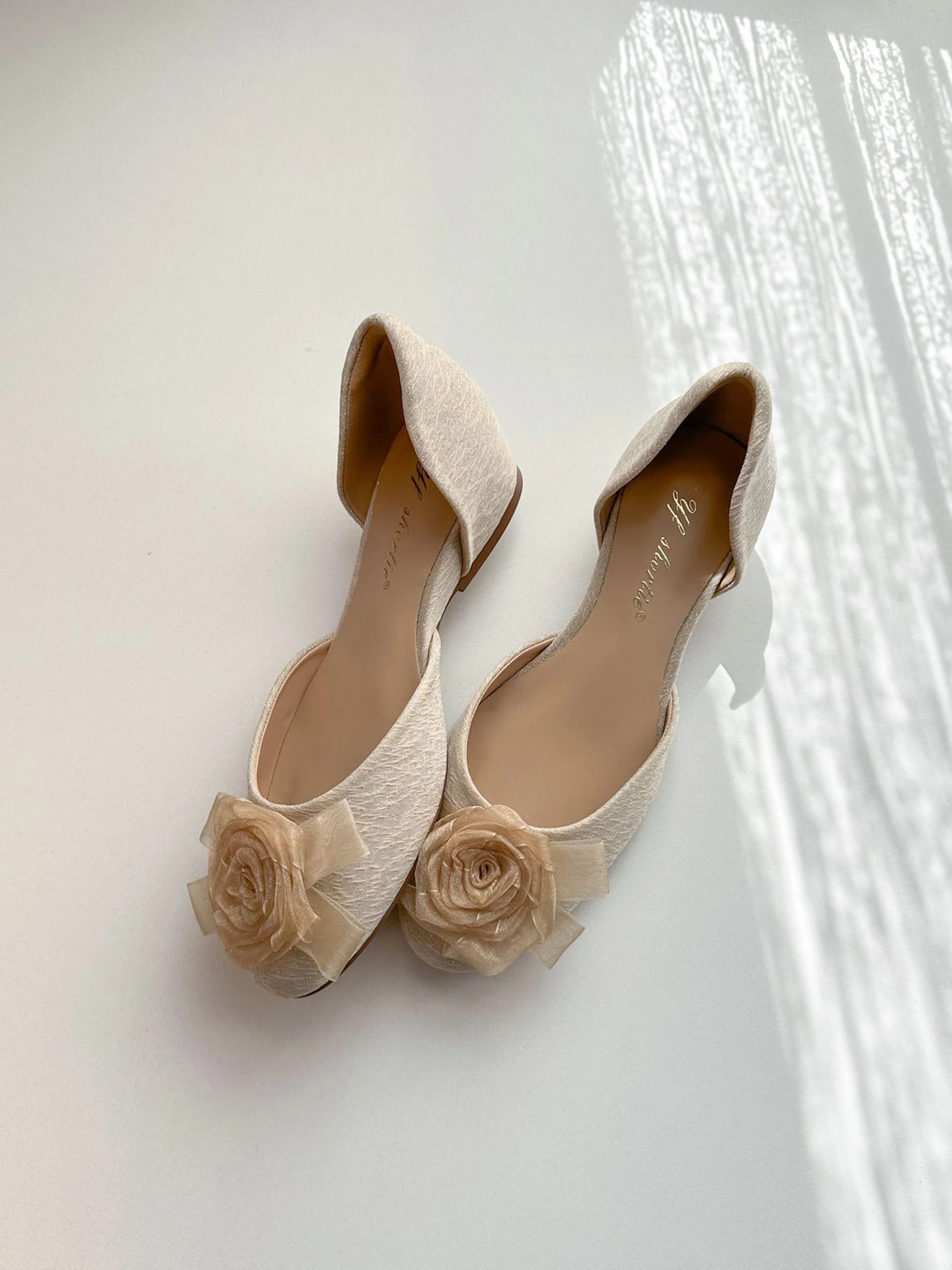 sheepskin-ballet-flat-shoes-women's-round-toe-slip-on-flowers-decorated-inner-heightening-non-tiring-ballet-dance-shoes