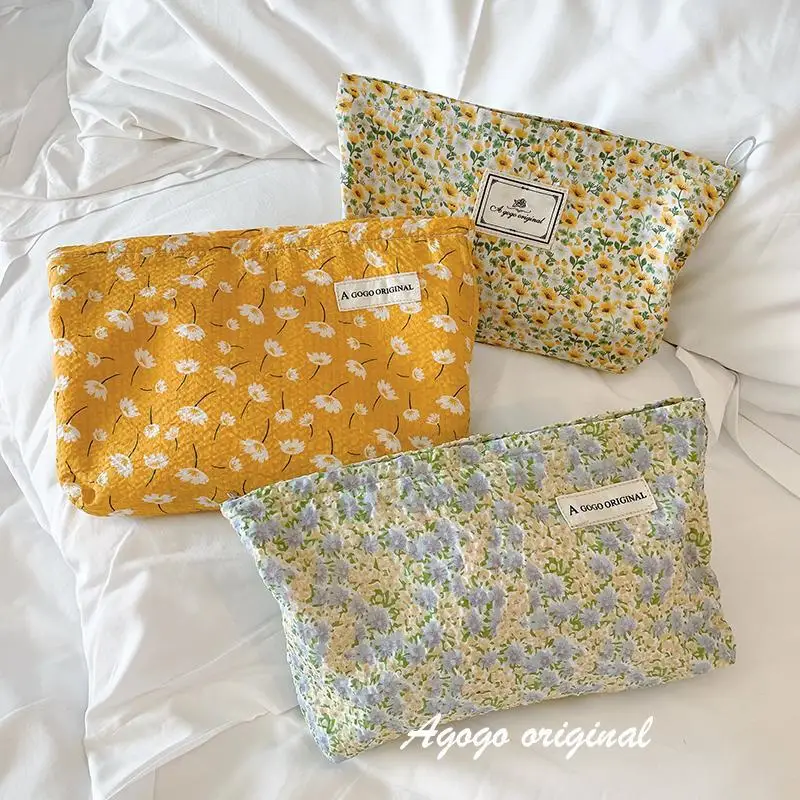 Ins Fresh-bolsas de maquillaje de lona Floral, bolsa de cosméticos de gran capacidad, organizador de viaje para el cuidado de la piel, bolsa de lavado, bolsa de maquillaje