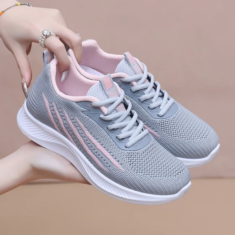 Women's Shoes New Fashion Breathable Non-slip Wear-resistant Outdoor Casual Knit Mesh Running Sneakers