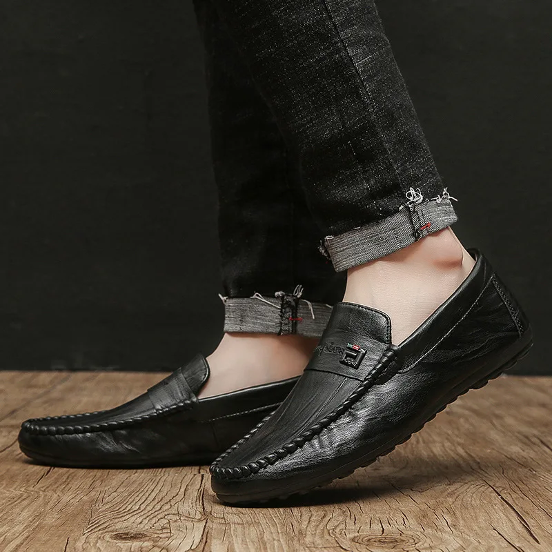 2022 Spring Autumn Men\'s Dress Shoes White Loafers Leather Casual Shoes Slip on Moccasin Shoes Fashion Men Shoes Design Shoes