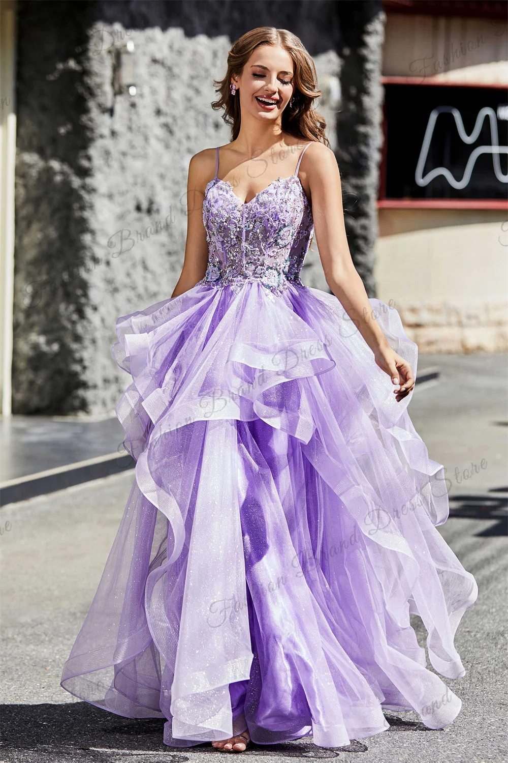 Tulle Spaghetti Straps Tiered Ruffle Prom Dresses Lace Appliques Sequins Corset Evening Dress Sleeveless A Line Long Ball Gowns