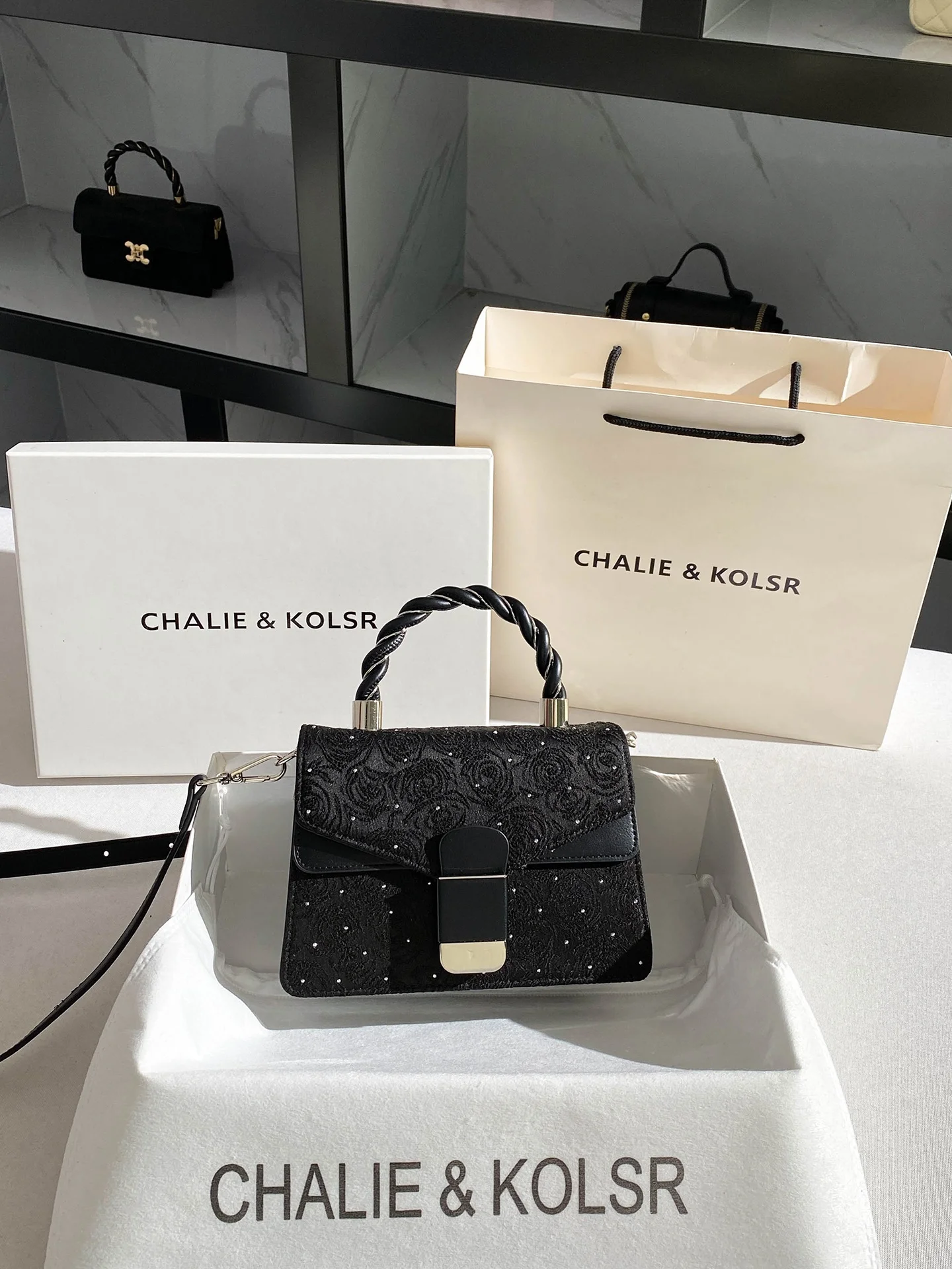 borsa-a-tracolla-quadrata-ricamata-con-strass-chaliekolsr-nuova-collezione-estate-2026-borsa-da-donna-in-morbida-pelle