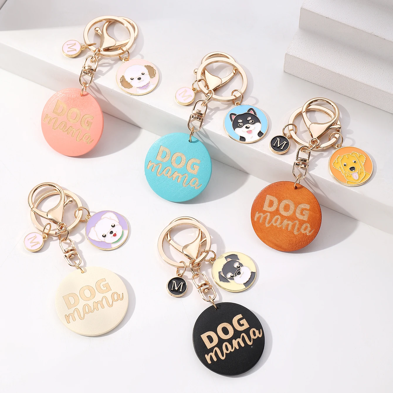 1Pc Cute Cartoon Dog Pendant Dog Mom Wooden Tag Pendant Keychain, Suitable for Dog Lovers to Wear on a Daily basis