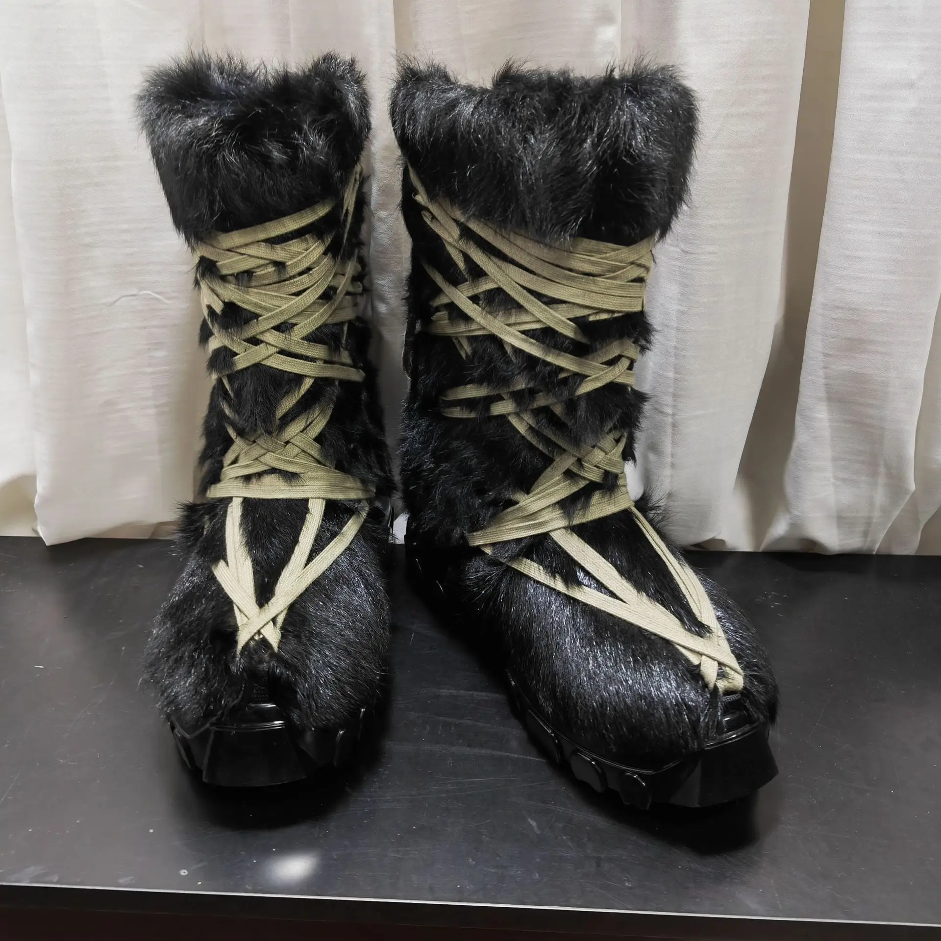 Stivali da neve da uomo Scarpe alte con plateau da donna Scarpe da ginnastica di lusso in pelle di pelliccia di crine Scarpe da ginnastica nere autunnali di High Street