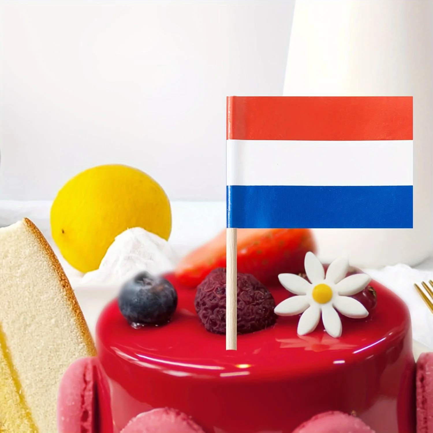 100 Dutch Flag Toothpicks - Versatile Cocktail & Cheese Labels For Buffets, Cupcakes, Pizzas & More - Ideal For Holidays