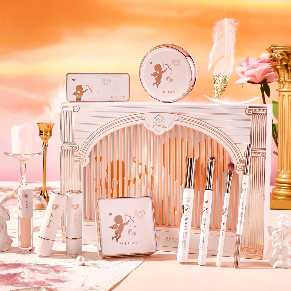 Love At First Sight Makeup Gift Set 10-Piece Vegan