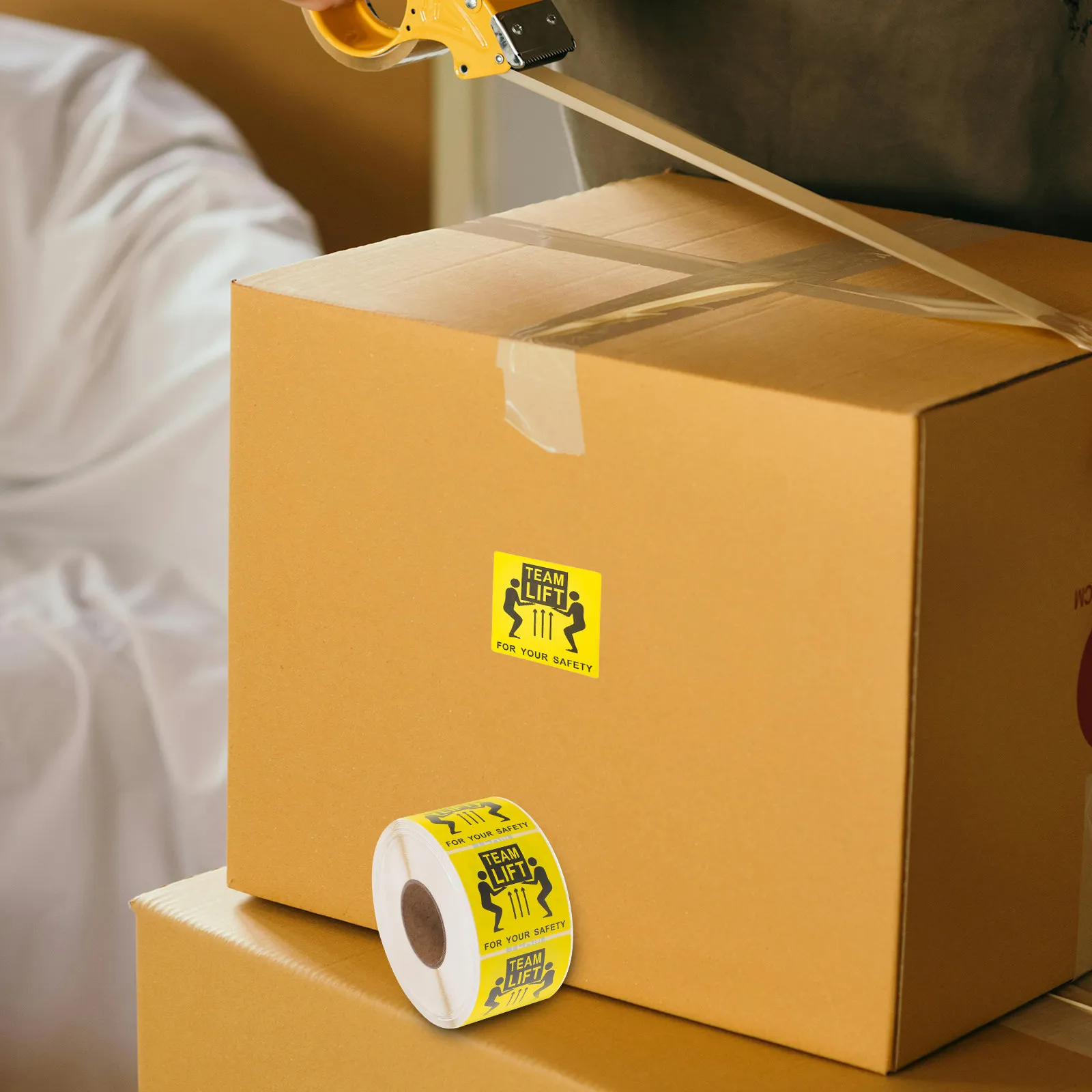 

1 Roll Team Lift Shipping Label Heavy Adhesive Warning Sticker for Transport Packaging Warehouse Moving Heavy Object Labels