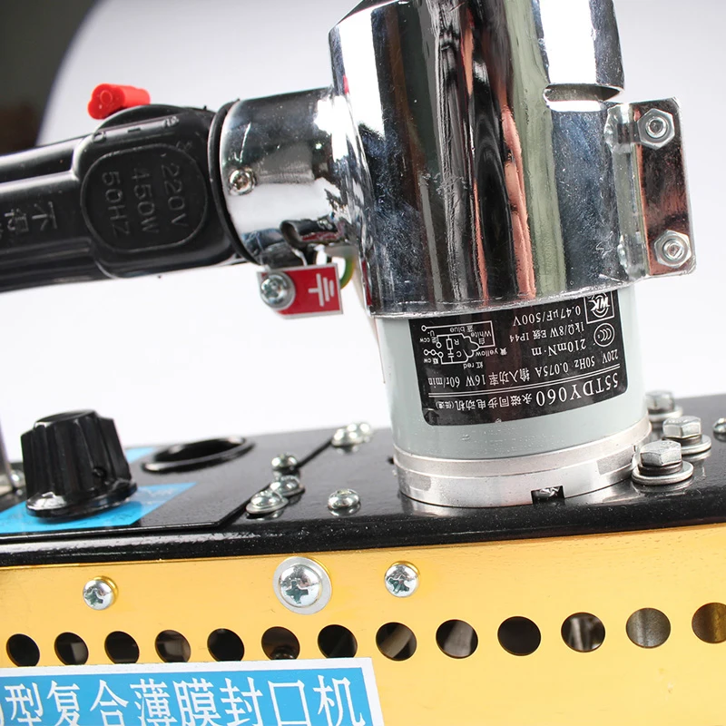 ZS-100 Semi-Automatic Chain-Moving Sealer 3.3m/min Affordable Wide Side Large Aluminum Foil Compound Bag Sealing Machine