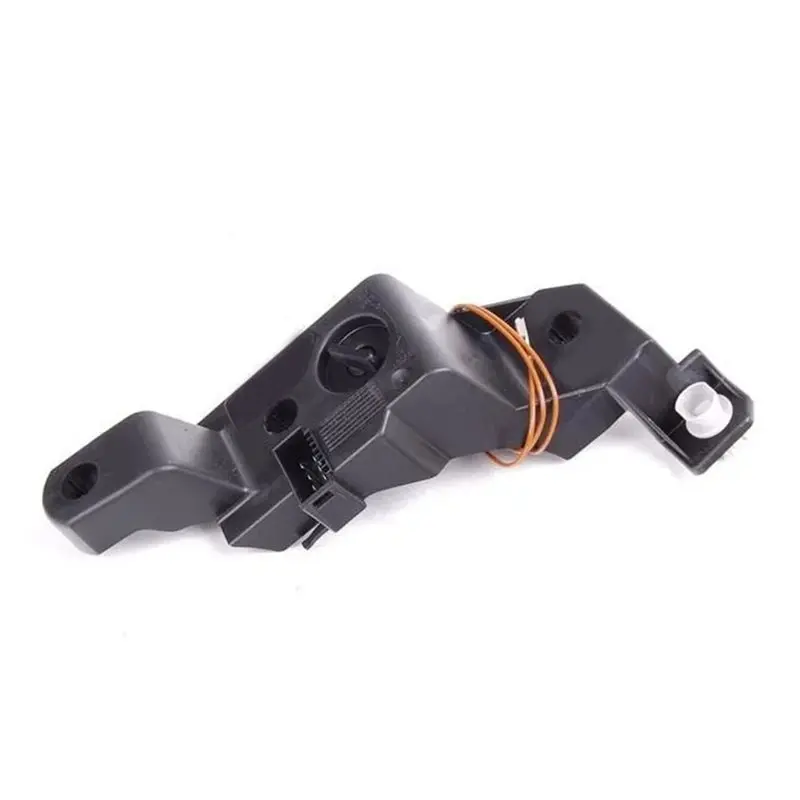 Ingenious-Rear Right Light Socket Panel 63217361882 For BMW For E60 LCI 2007-2010 SALOON 63217361882Tail Light Bulb Holder Circu - view 3