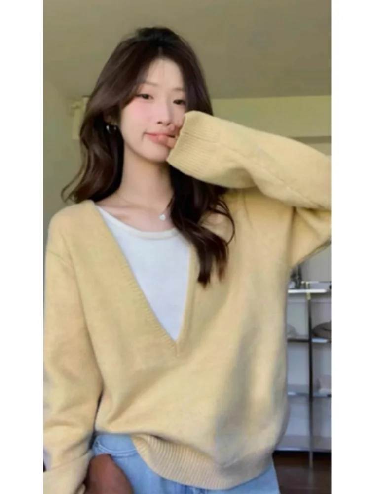 

Laid-ba Sle Yellow V-ne Faux Two-piece Knitwear Women's Winter Soft Cozy Design Sensation Knitted irt Top