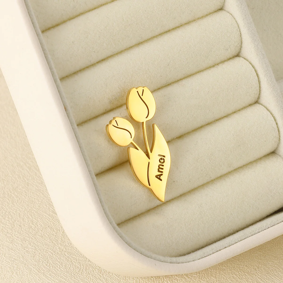 Custom Tulip Name Brooch For Women Gold Color Stainless Steel Letter Brooch Holiday Party Personality Jewelry Mother's Day Gift