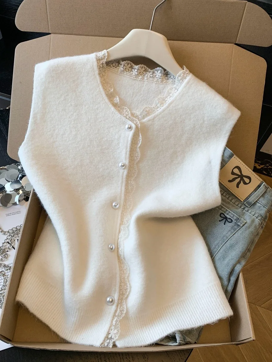 

Белая женская блузка с V-образным вырезом, кружевной отделкой и вставками, новинка ранней весны, элегантный укороченный топ из трикотажной ткани, маленький размер
